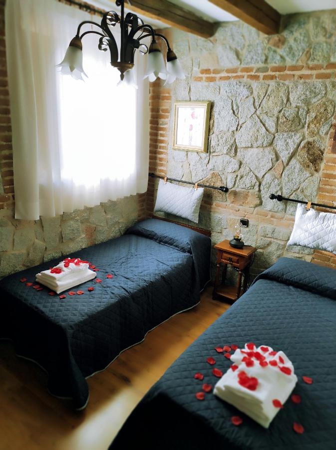 Casa Rural Puerta De Castilla Velayos ภายนอก รูปภาพ
