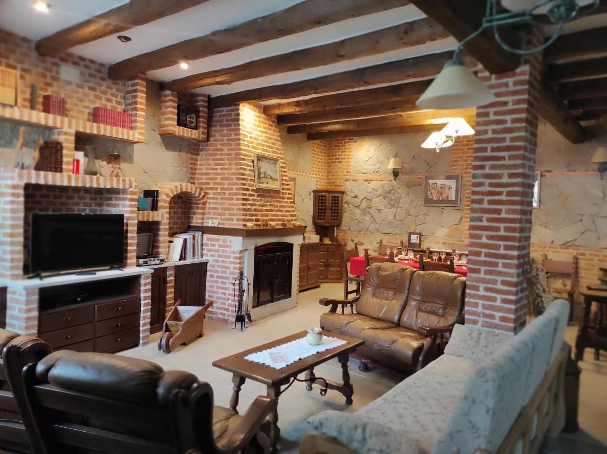 Casa Rural Puerta De Castilla Velayos ภายนอก รูปภาพ