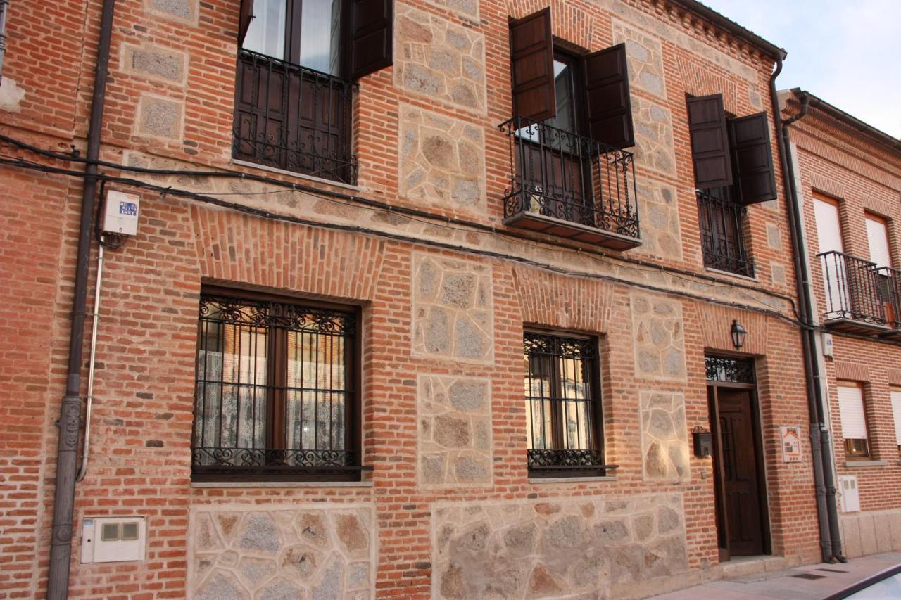 Casa Rural Puerta De Castilla Velayos ภายนอก รูปภาพ